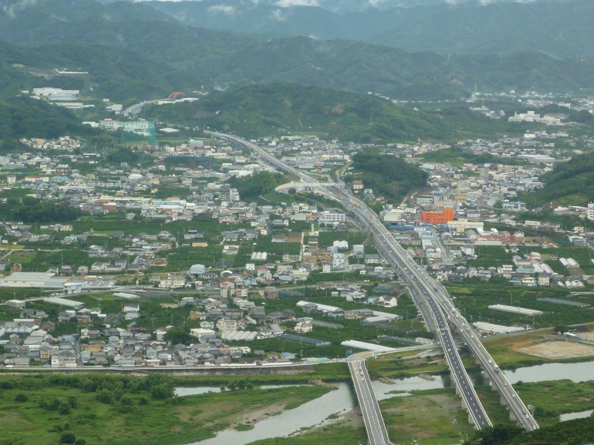 Business Hotel Top Inn Kagurano Wakayama Eksteriør bilde